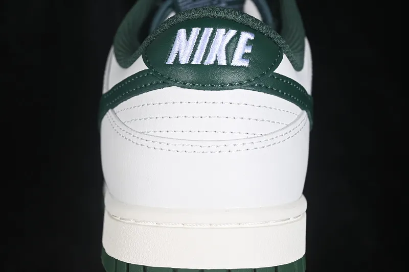 All categories Nk SB Dunk series Nk SB Dunk Low low-top sneakers Nike SB Dunk Low white green low-top casual sneakers HF5441-115